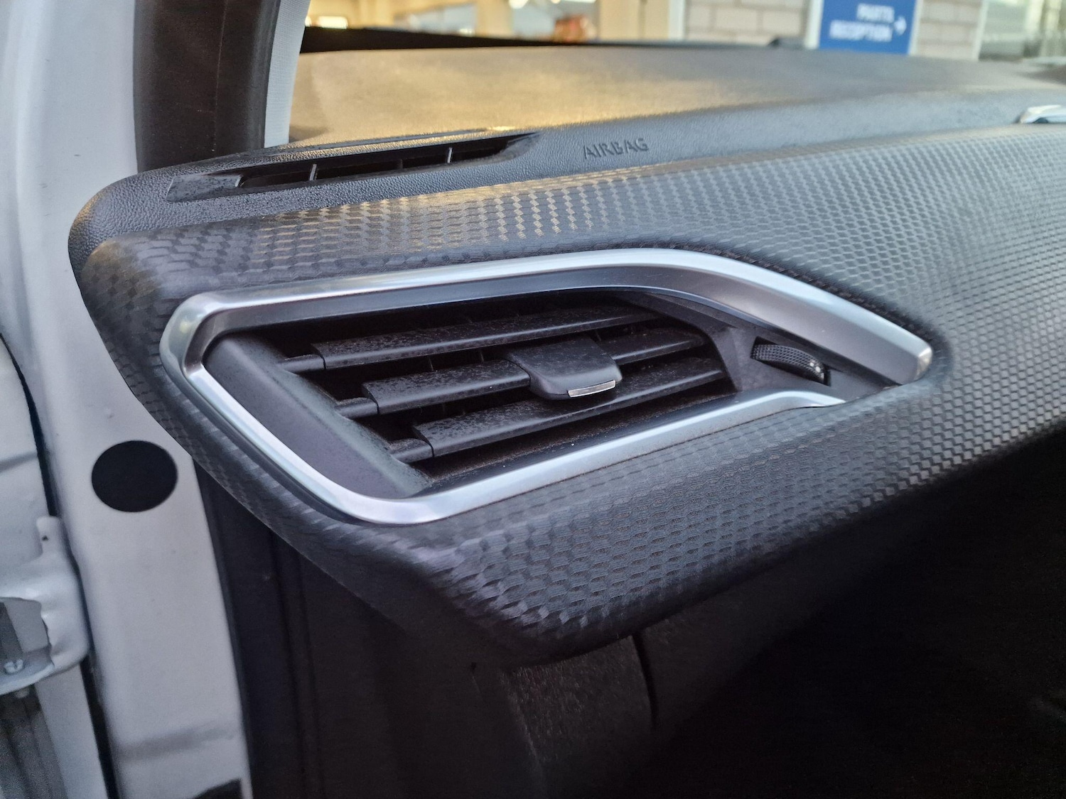 Used Peugeot 2008 2018 for sale - 76423924: Photo 26