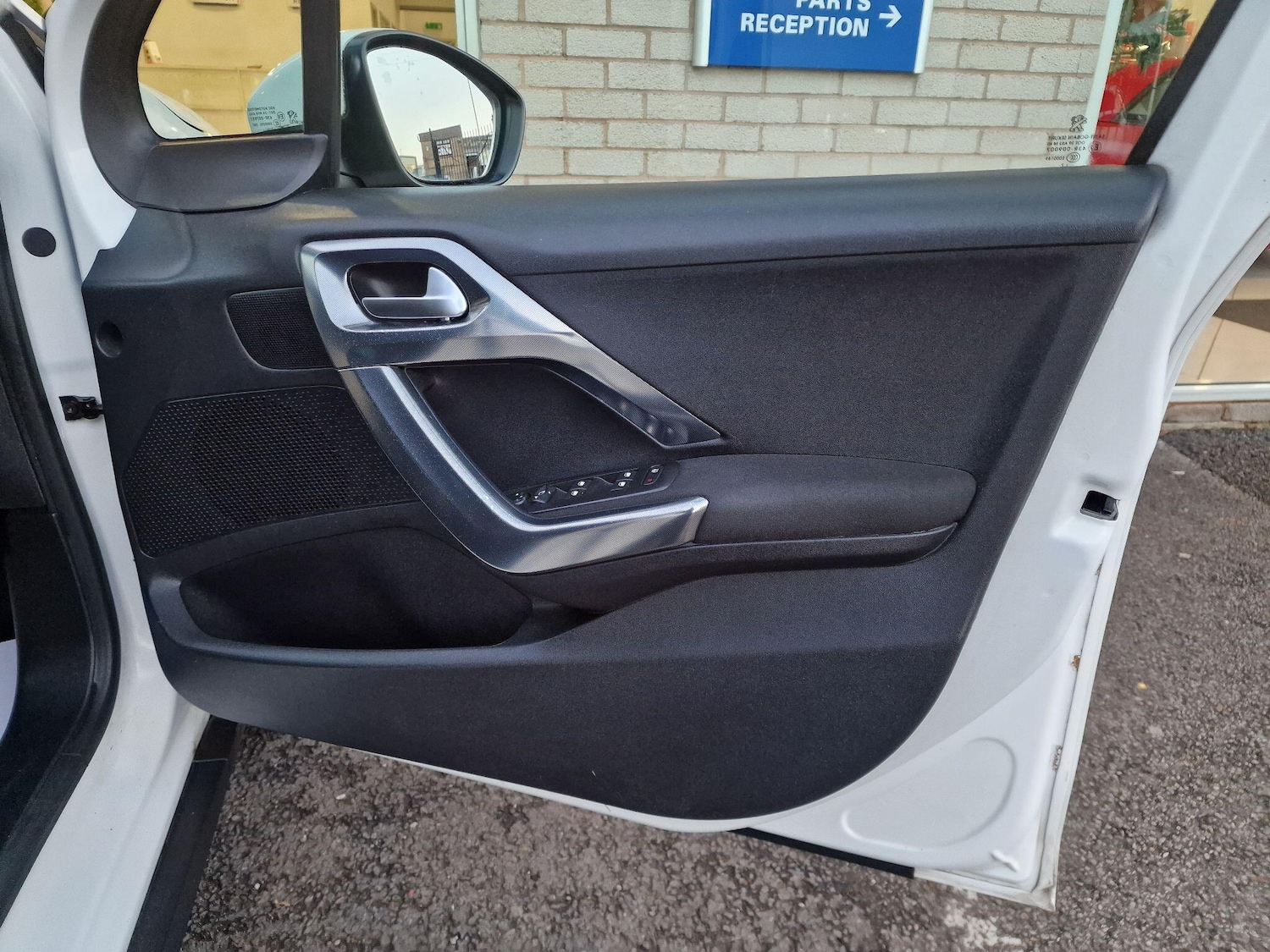 Used Peugeot 2008 2018 for sale - 76423924: Photo 31