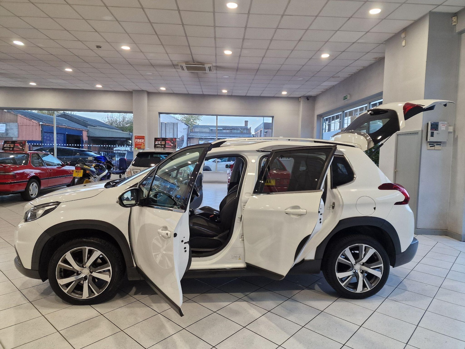 Used Peugeot 2008 2018 for sale - 76423924: Photo 6