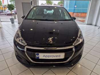 Used Peugeot 208 2017 for sale - 74874747: Photo