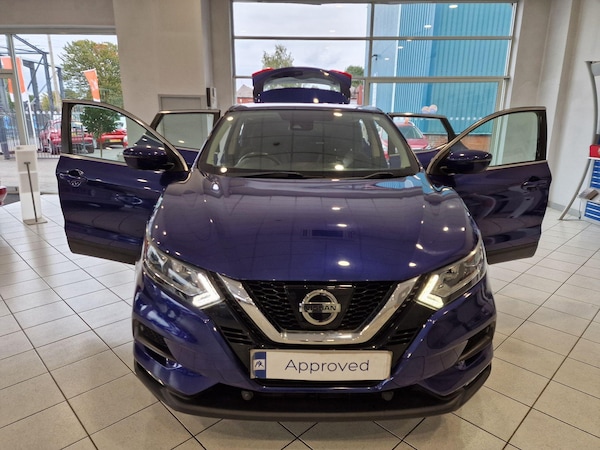 Used Nissan Qashqai 2018 for sale - 75023588: Photo 2