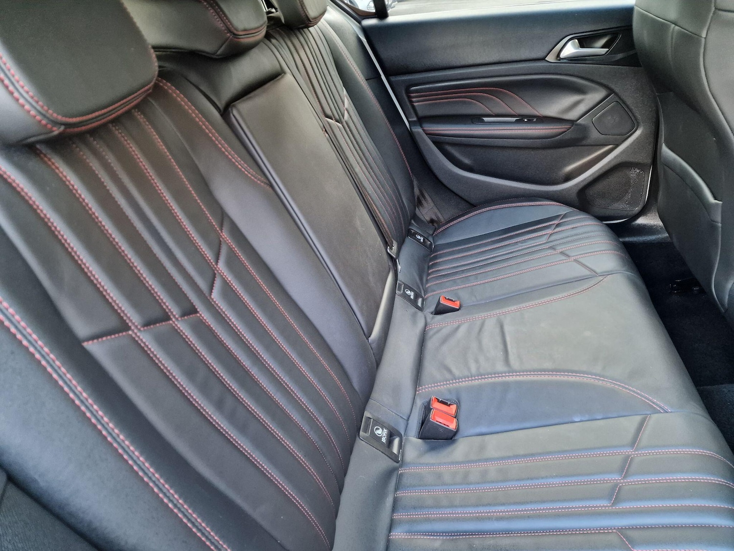 Used Peugeot 308 2017 for sale - 76409089: Photo 16