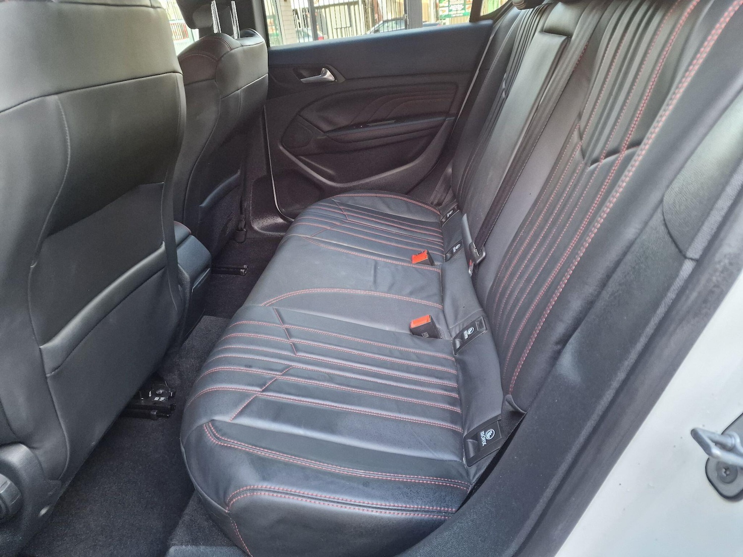 Used Peugeot 308 2017 for sale - 76409089: Photo 17