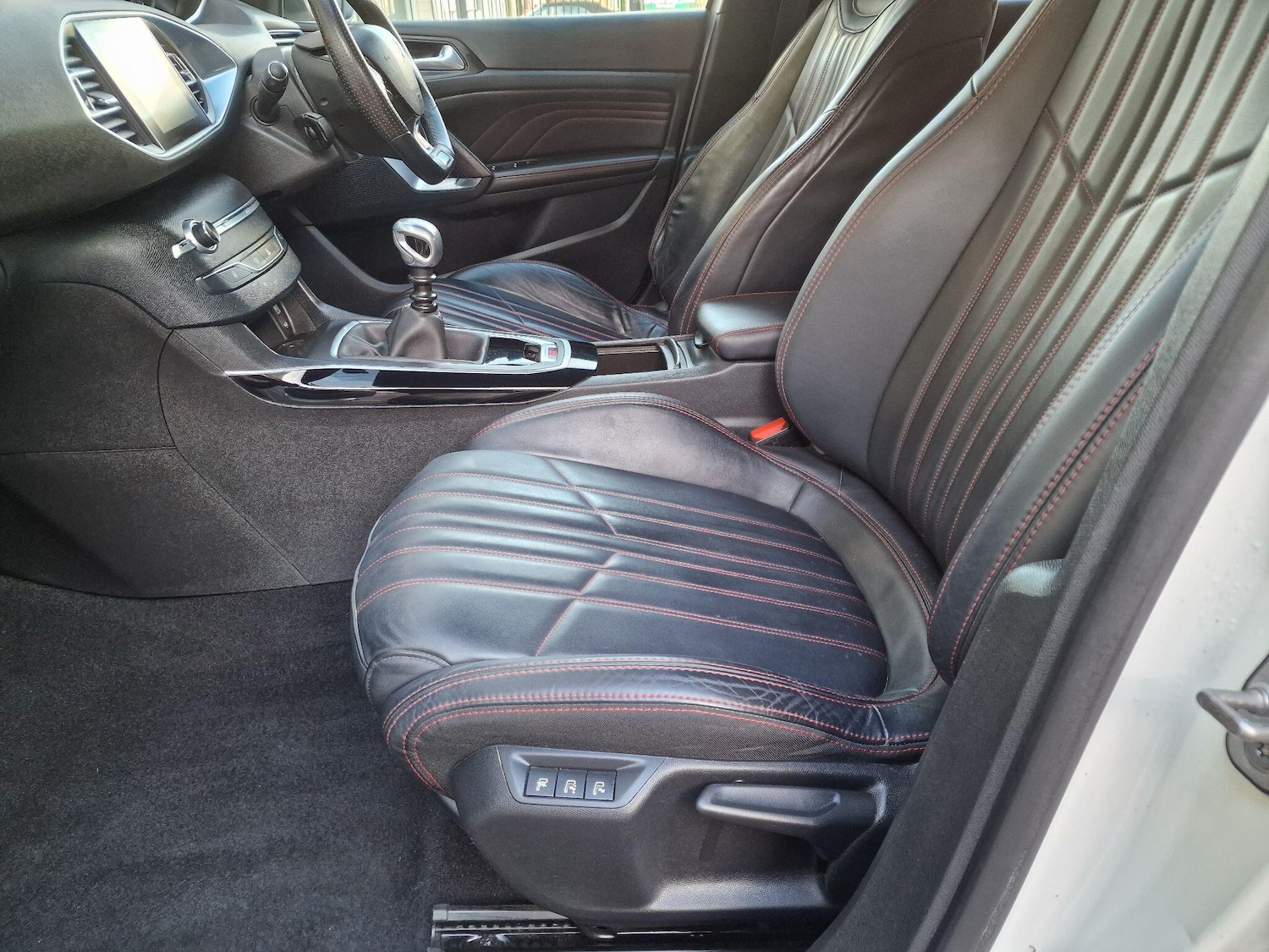 Used Peugeot 308 2017 for sale - 76409089: Photo 31