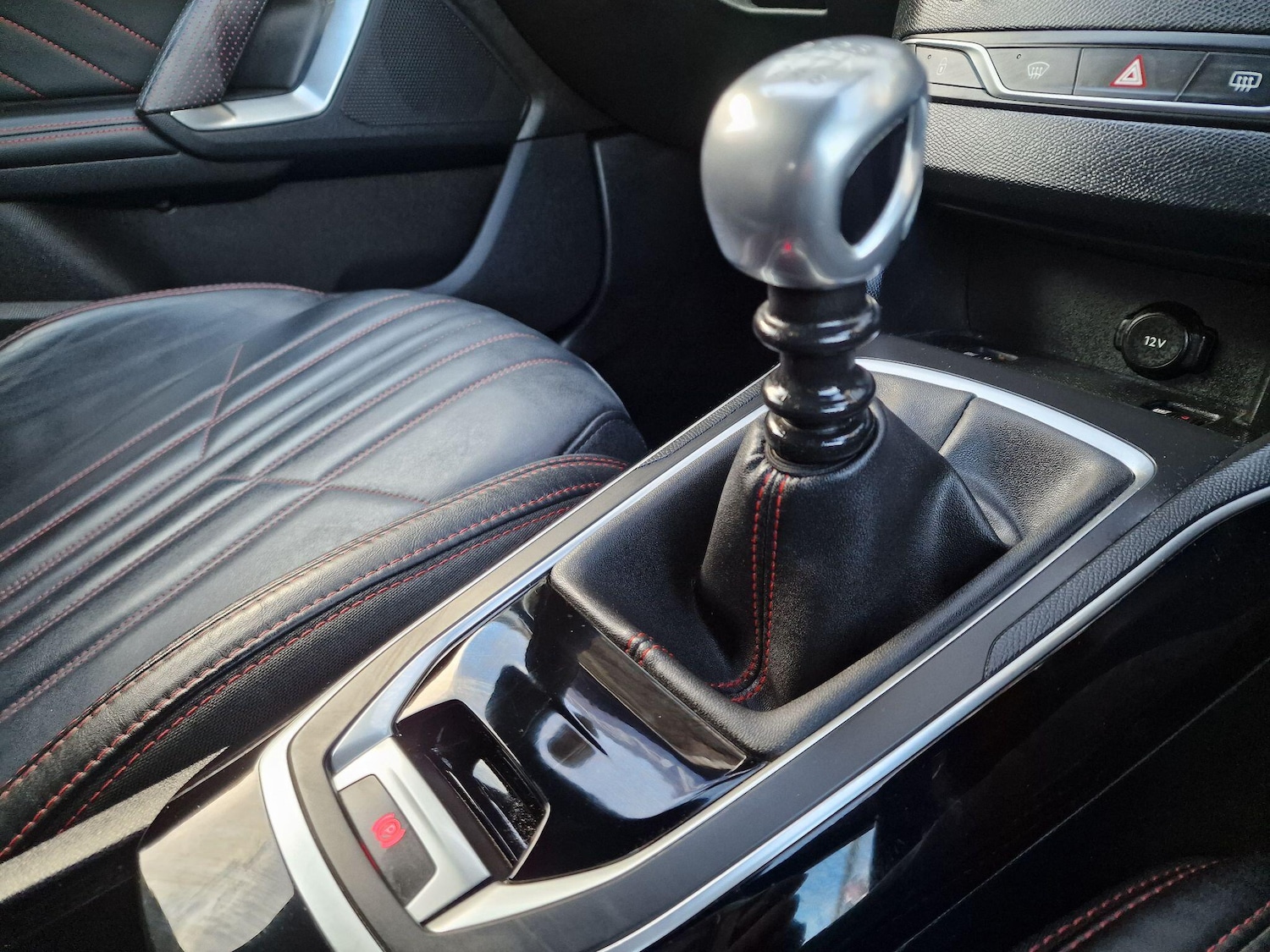 Used Peugeot 308 2017 for sale - 76409089: Photo 41