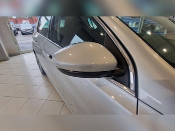 Used Peugeot 308 2015 for sale - 76122706: Photo