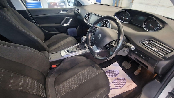 Used Peugeot 308 2015 for sale - 76122706: Photo 5