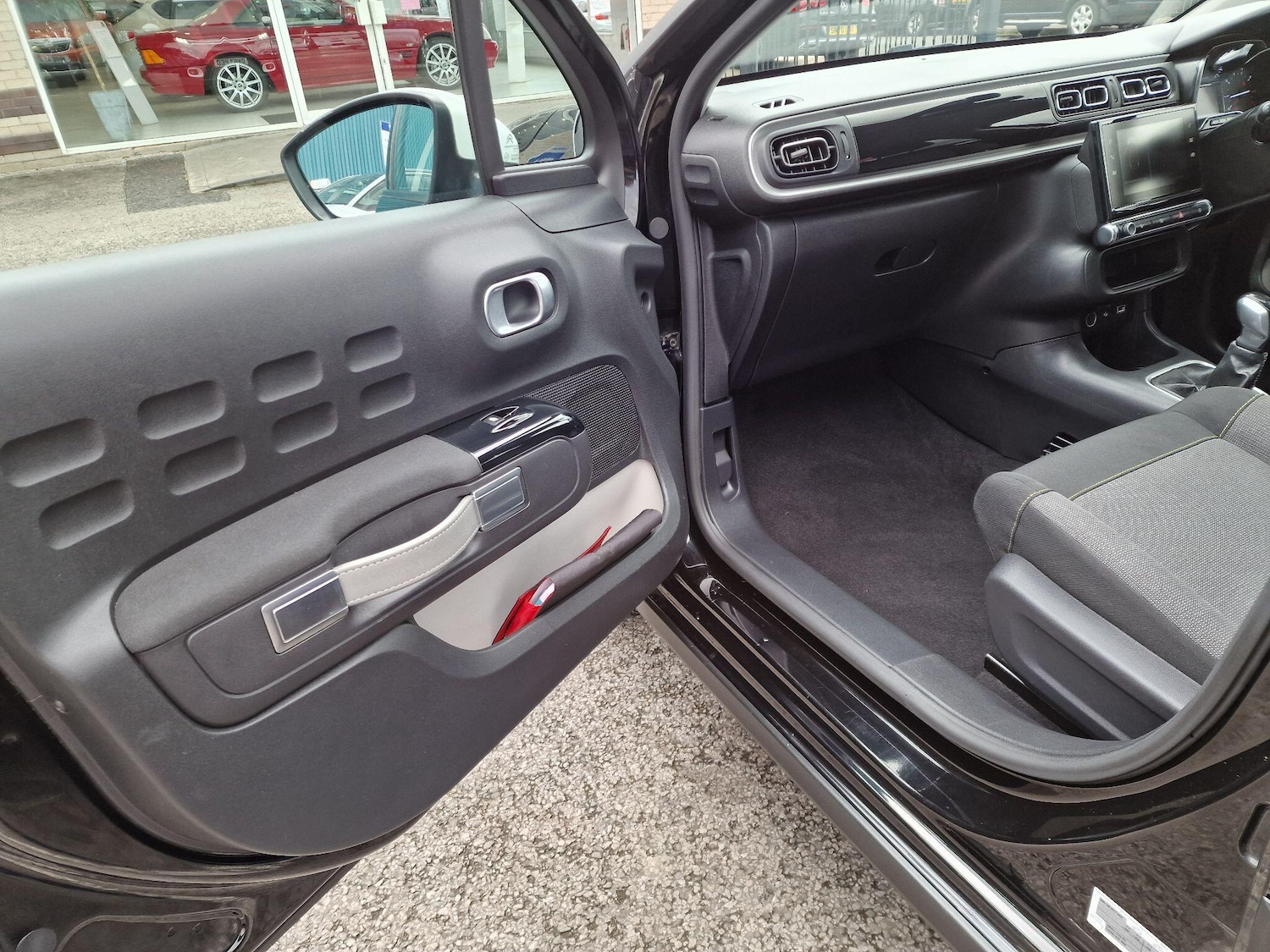 Used Citroen C3 2017 for sale - 76549270: Photo 35