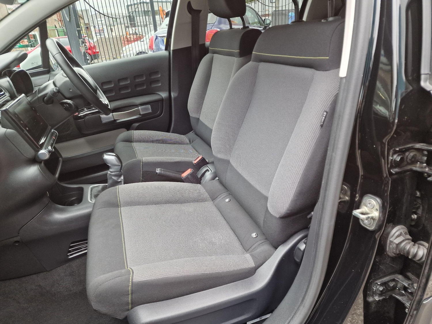 Used Citroen C3 2017 for sale - 76549270: Photo 49