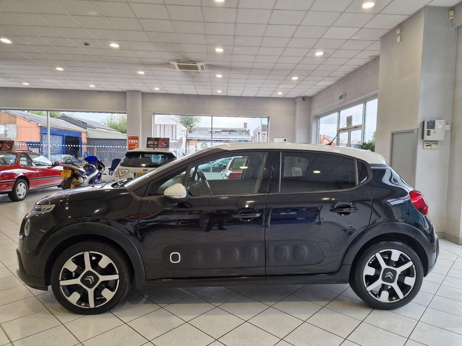 Used Citroen C3 2017 for sale - 76549270: Photo 6