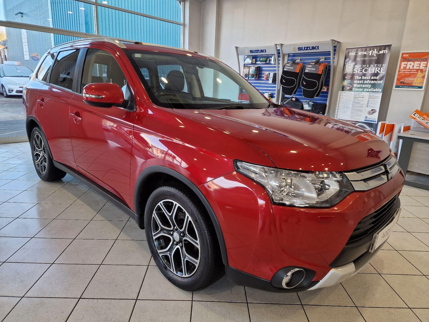 Used Mitsubishi Outlander 2015 for sale - 76657800: Photo 1