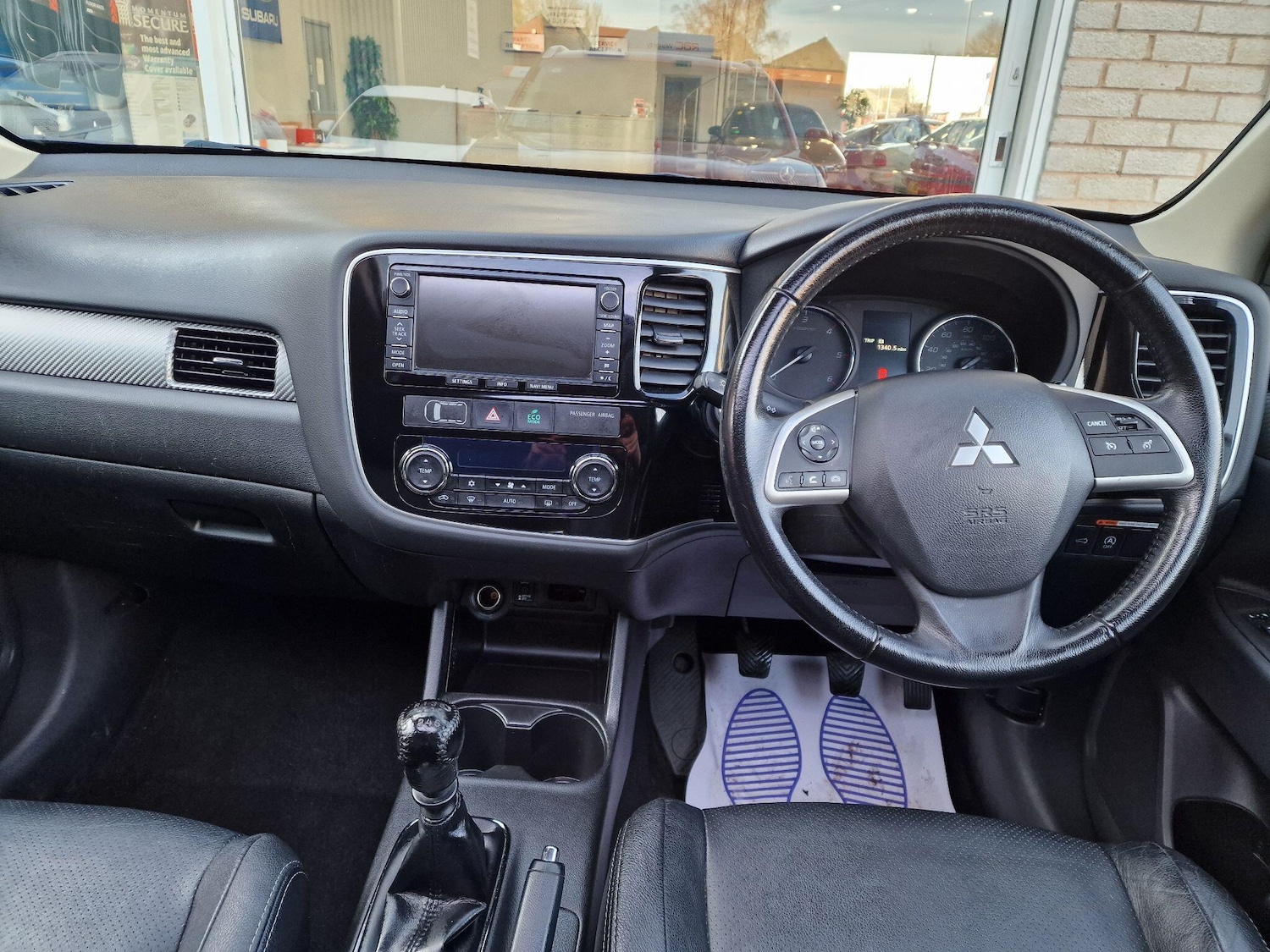 Used Mitsubishi Outlander 2015 for sale - 76657800: Photo 11