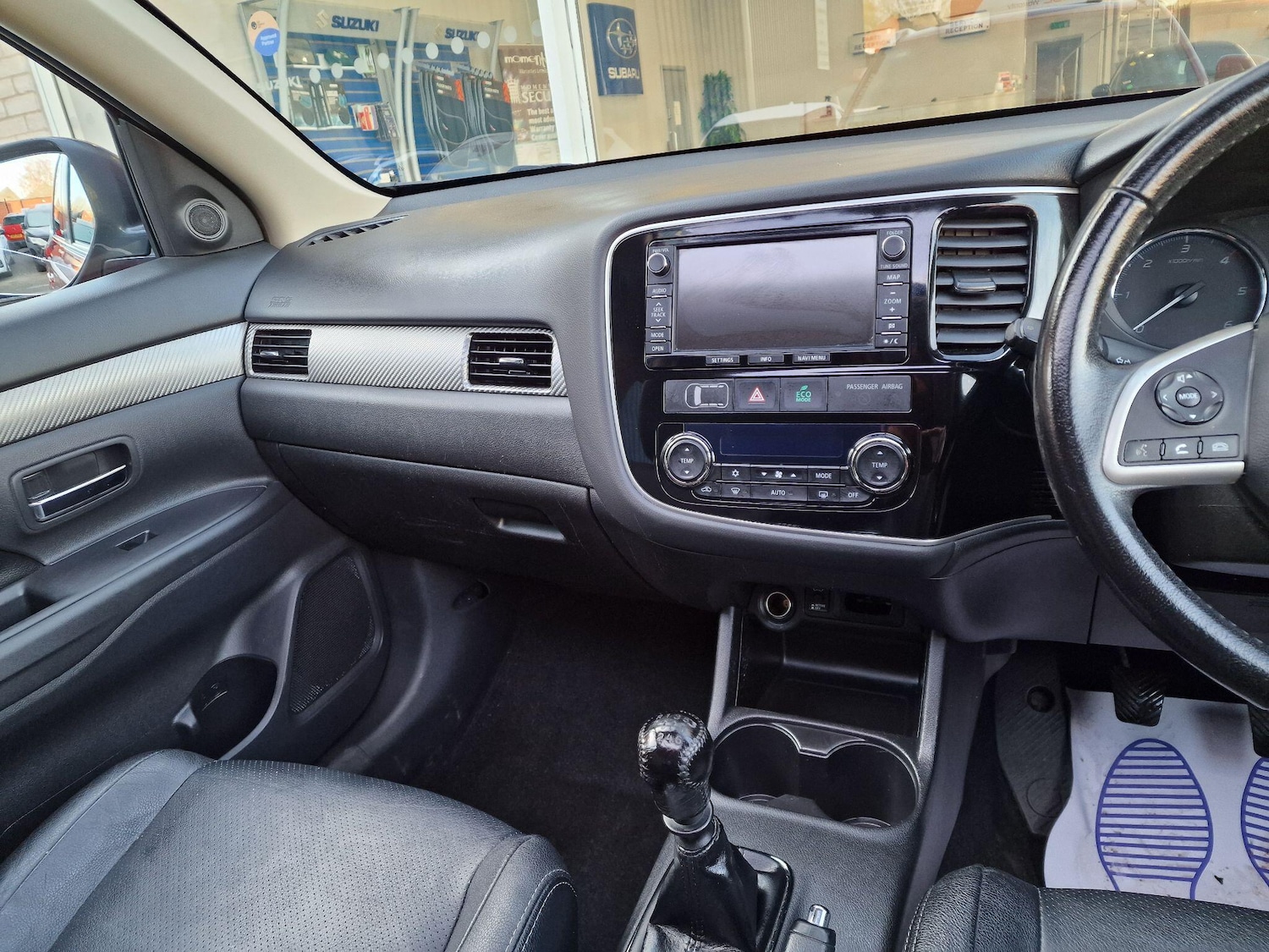 Used Mitsubishi Outlander 2015 for sale - 76657800: Photo 12