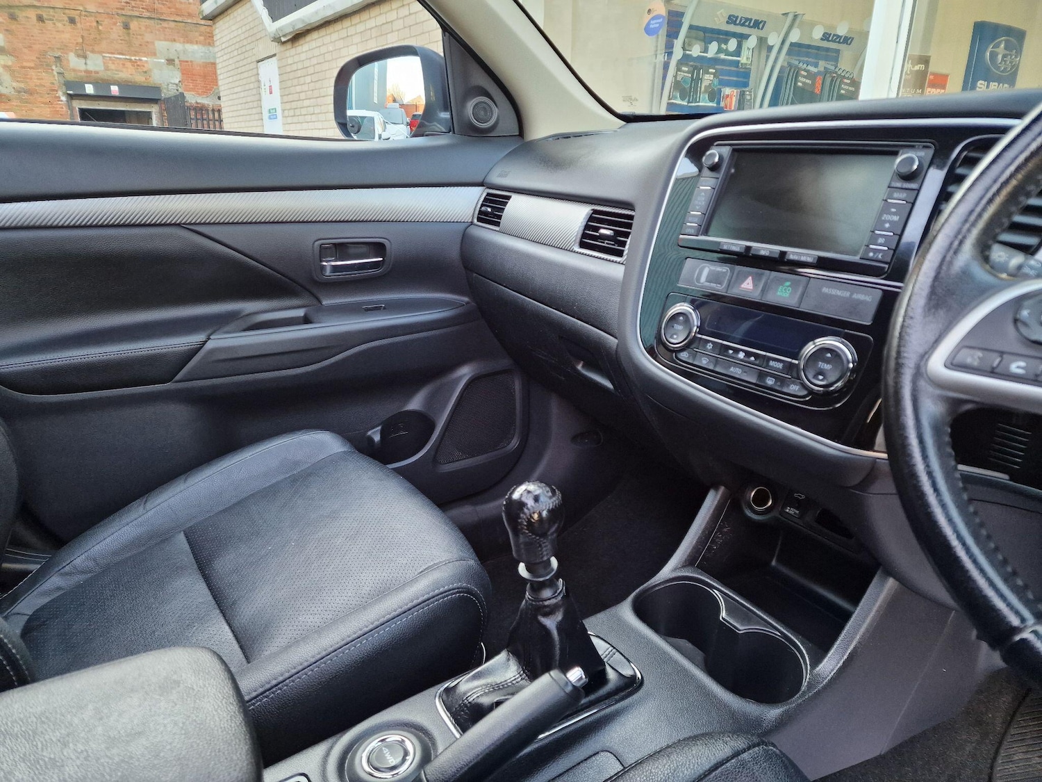 Used Mitsubishi Outlander 2015 for sale - 76657800: Photo 14