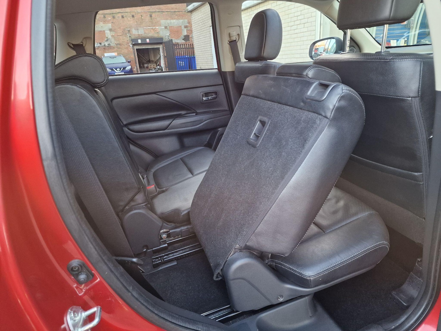 Used Mitsubishi Outlander 2015 for sale - 76657800: Photo 18