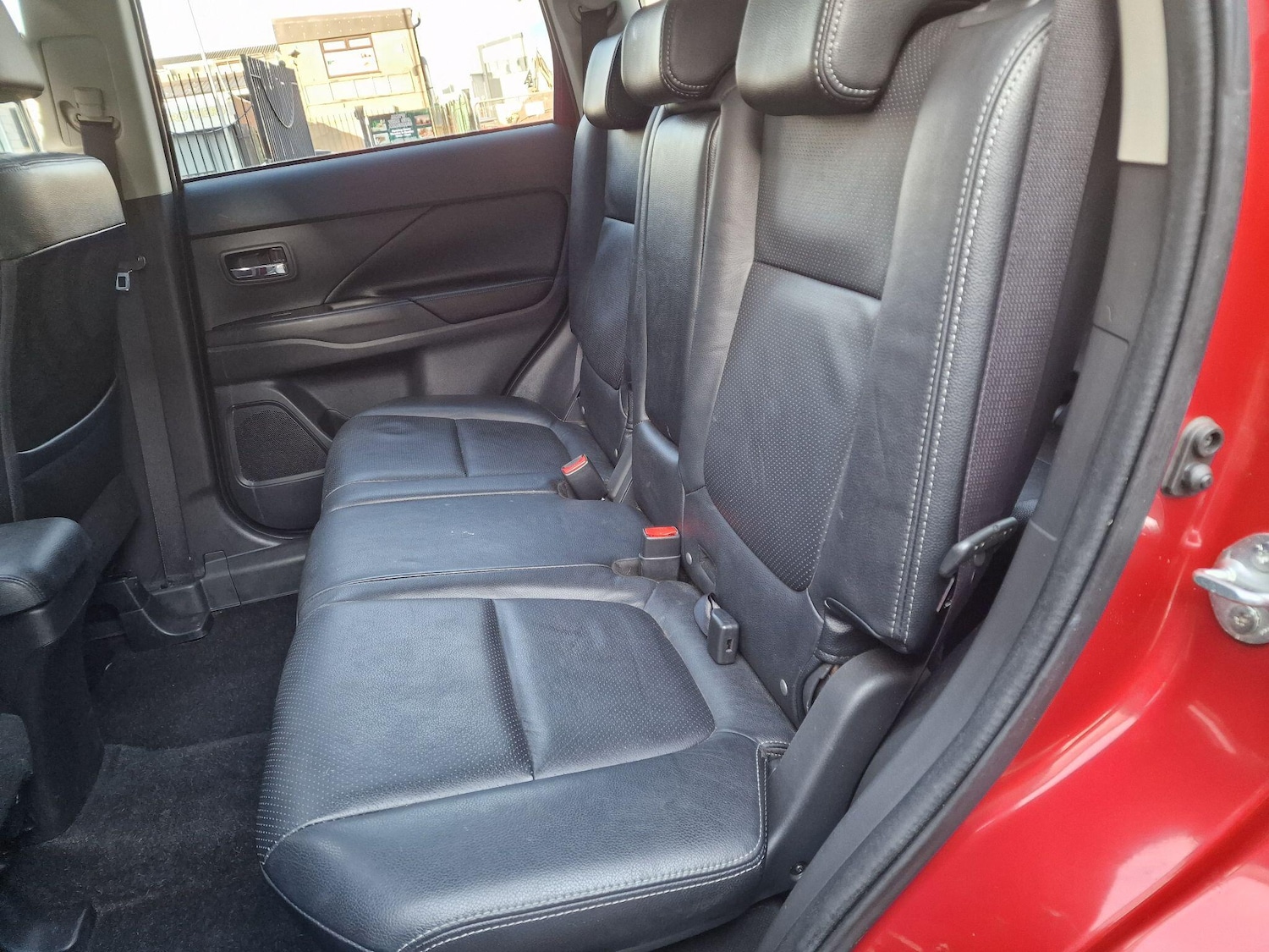 Used Mitsubishi Outlander 2015 for sale - 76657800: Photo 20