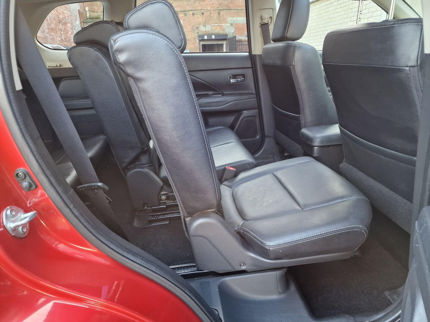 Used Mitsubishi Outlander 2015 for sale - 76657800: Photo 23