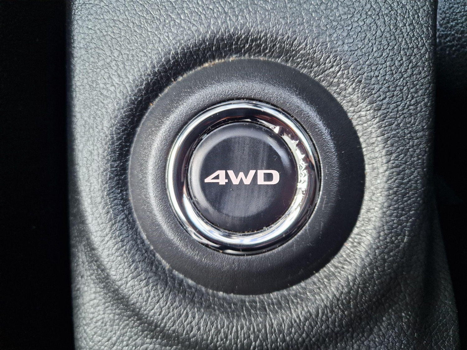 Used Mitsubishi Outlander 2015 for sale - 76657800: Photo 24