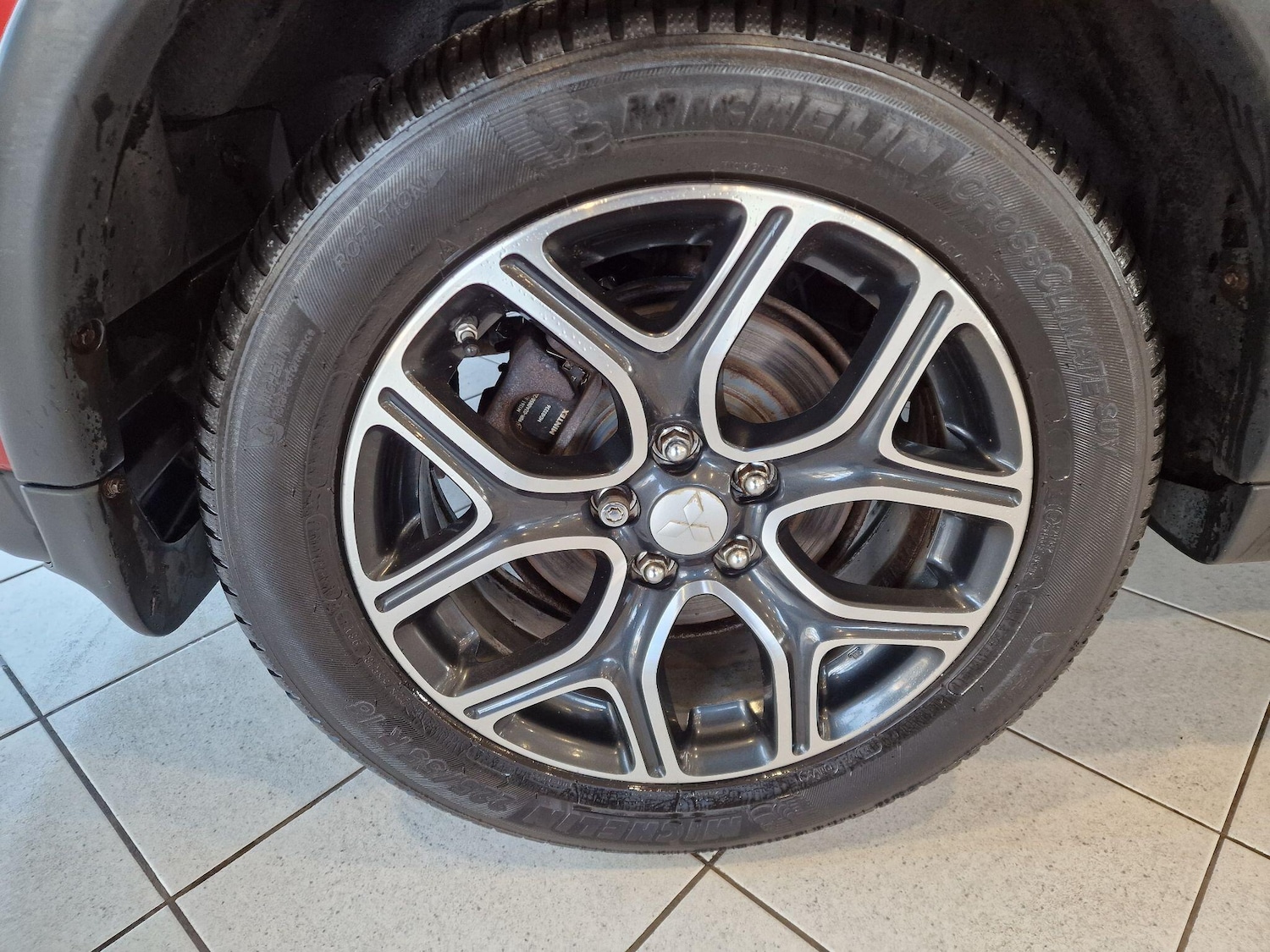 Used Mitsubishi Outlander 2015 for sale - 76657800: Photo 34