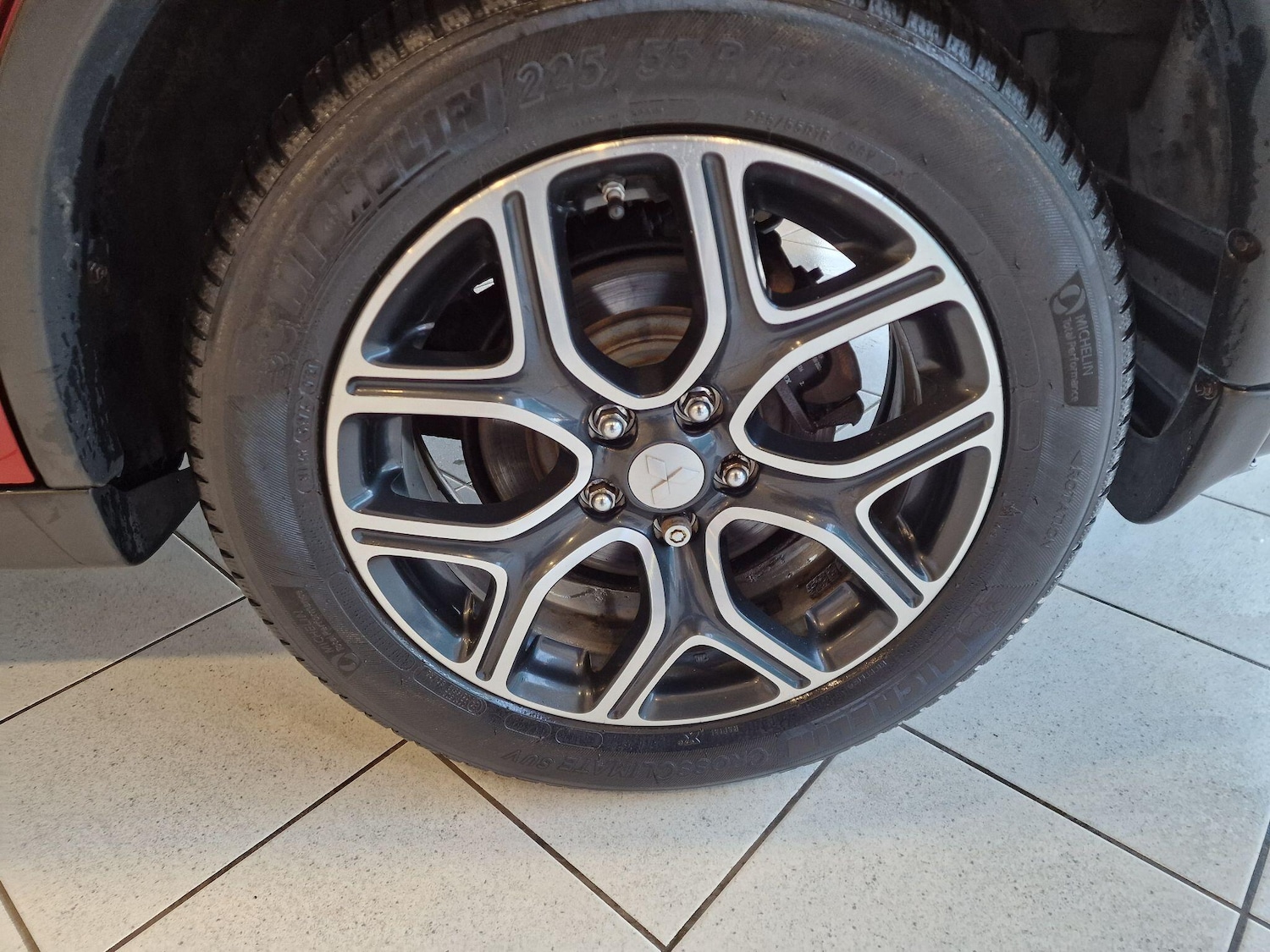 Used Mitsubishi Outlander 2015 for sale - 76657800: Photo 35