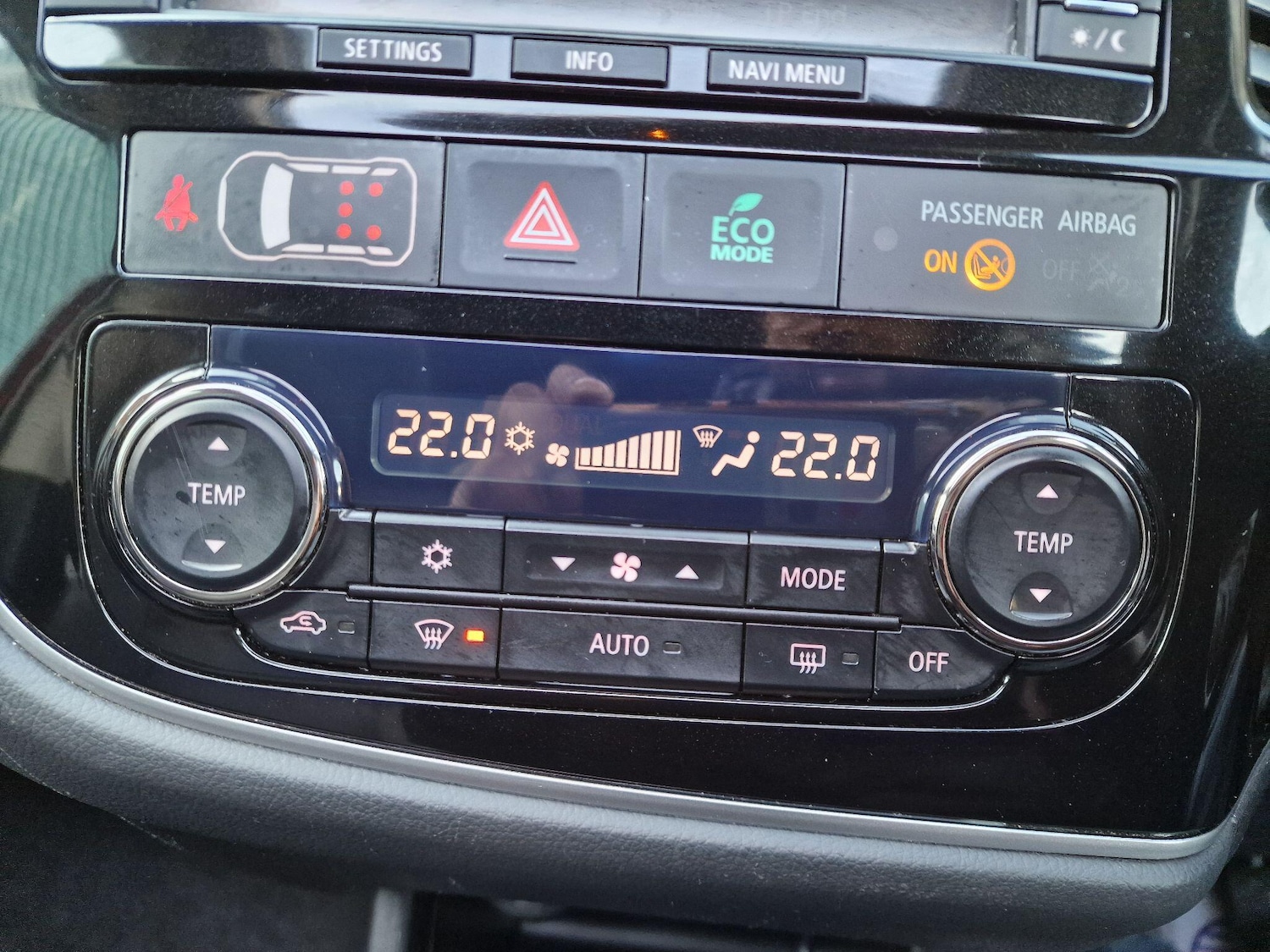 Used Mitsubishi Outlander 2015 for sale - 76657800: Photo 36