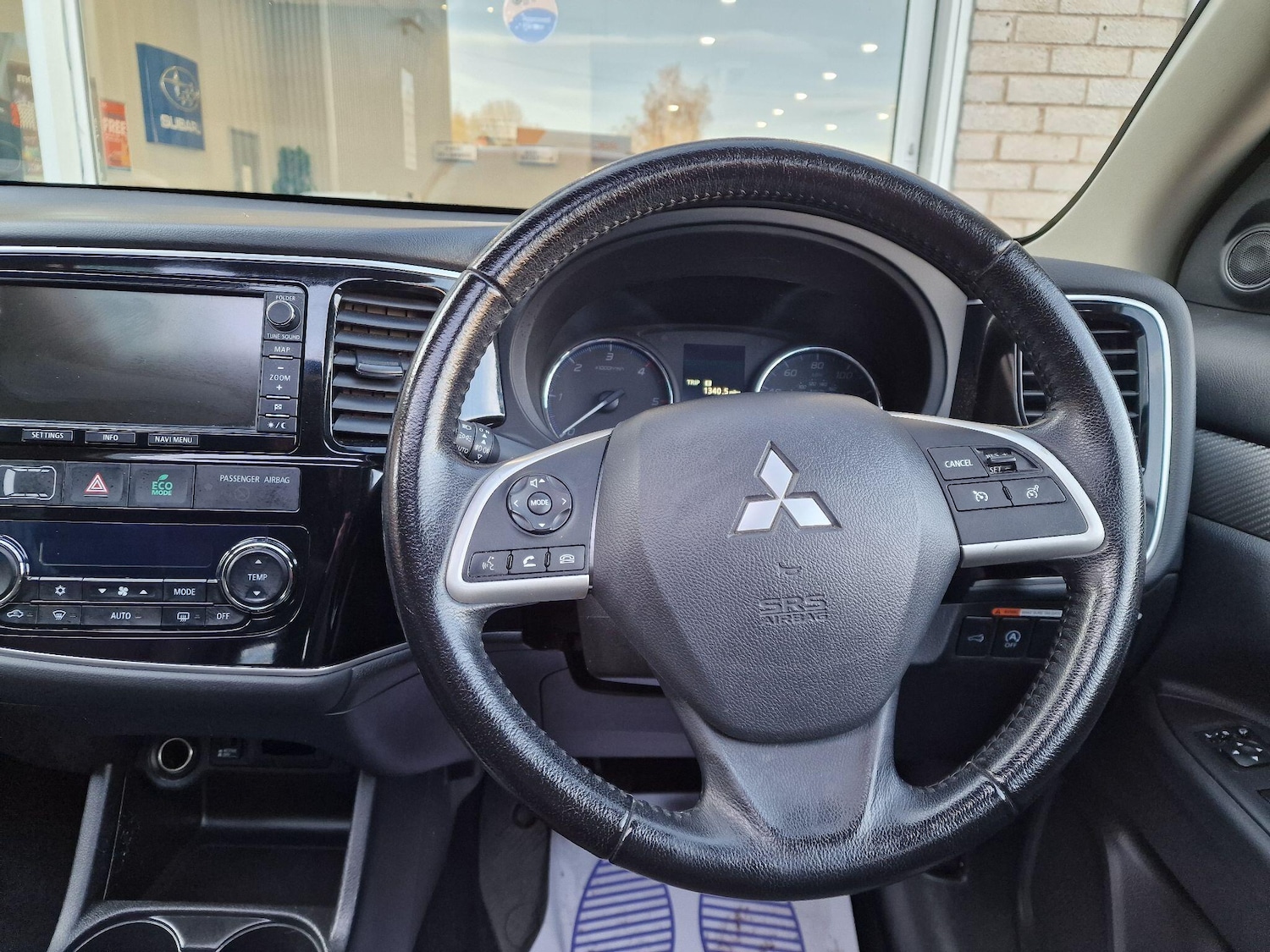 Used Mitsubishi Outlander 2015 for sale - 76657800: Photo 40