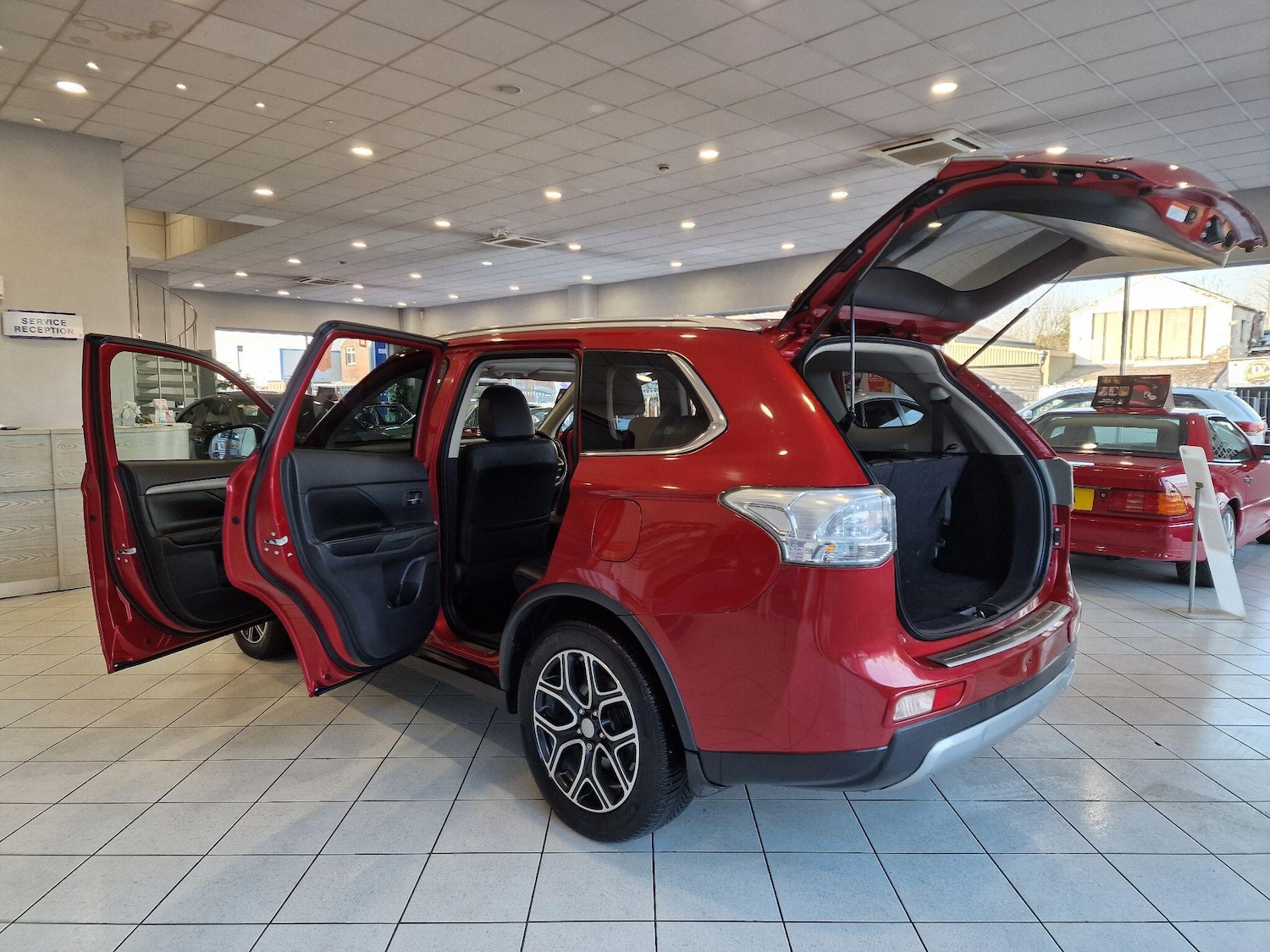 Used Mitsubishi Outlander 2015 for sale - 76657800: Photo 5