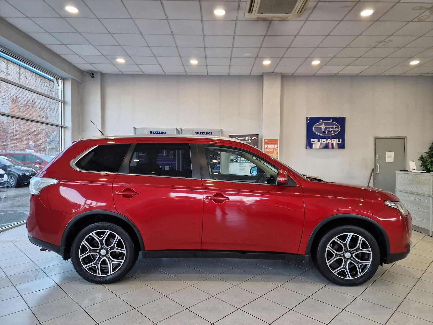 Used Mitsubishi Outlander 2015 for sale - 76657800: Photo 8