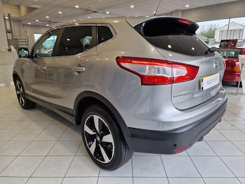Used Nissan Qashqai 2015 for sale - 76013421: Photo