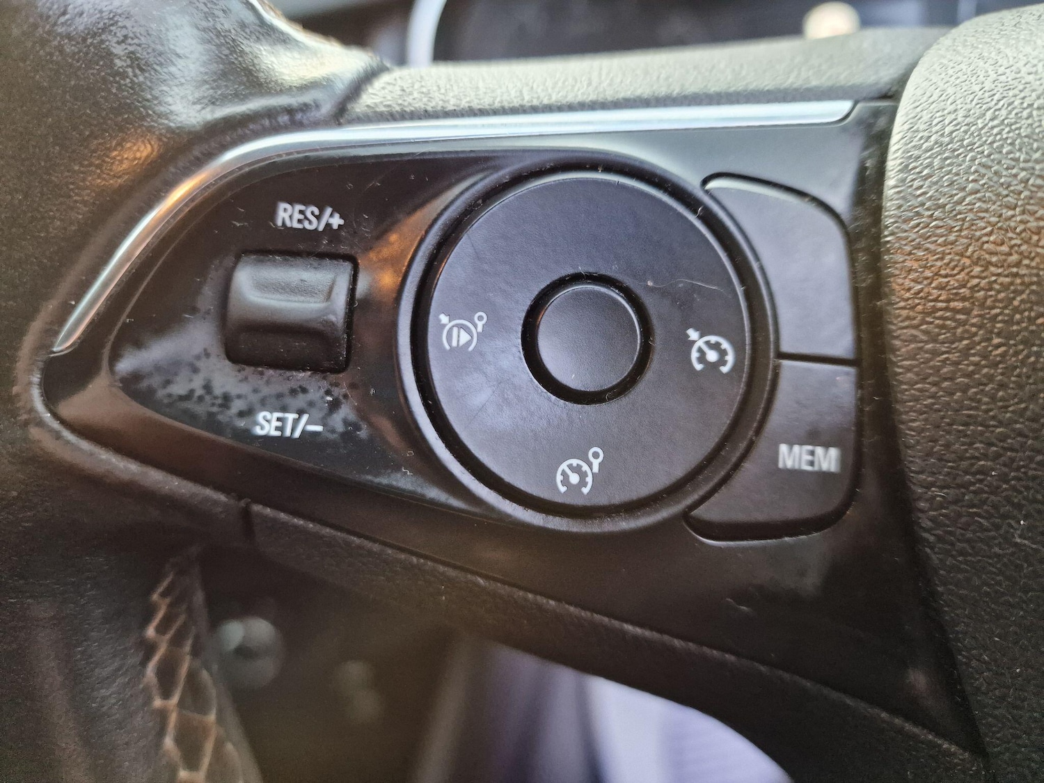 Used Vauxhall Crossland X 2019 for sale - 76658101: Photo 18