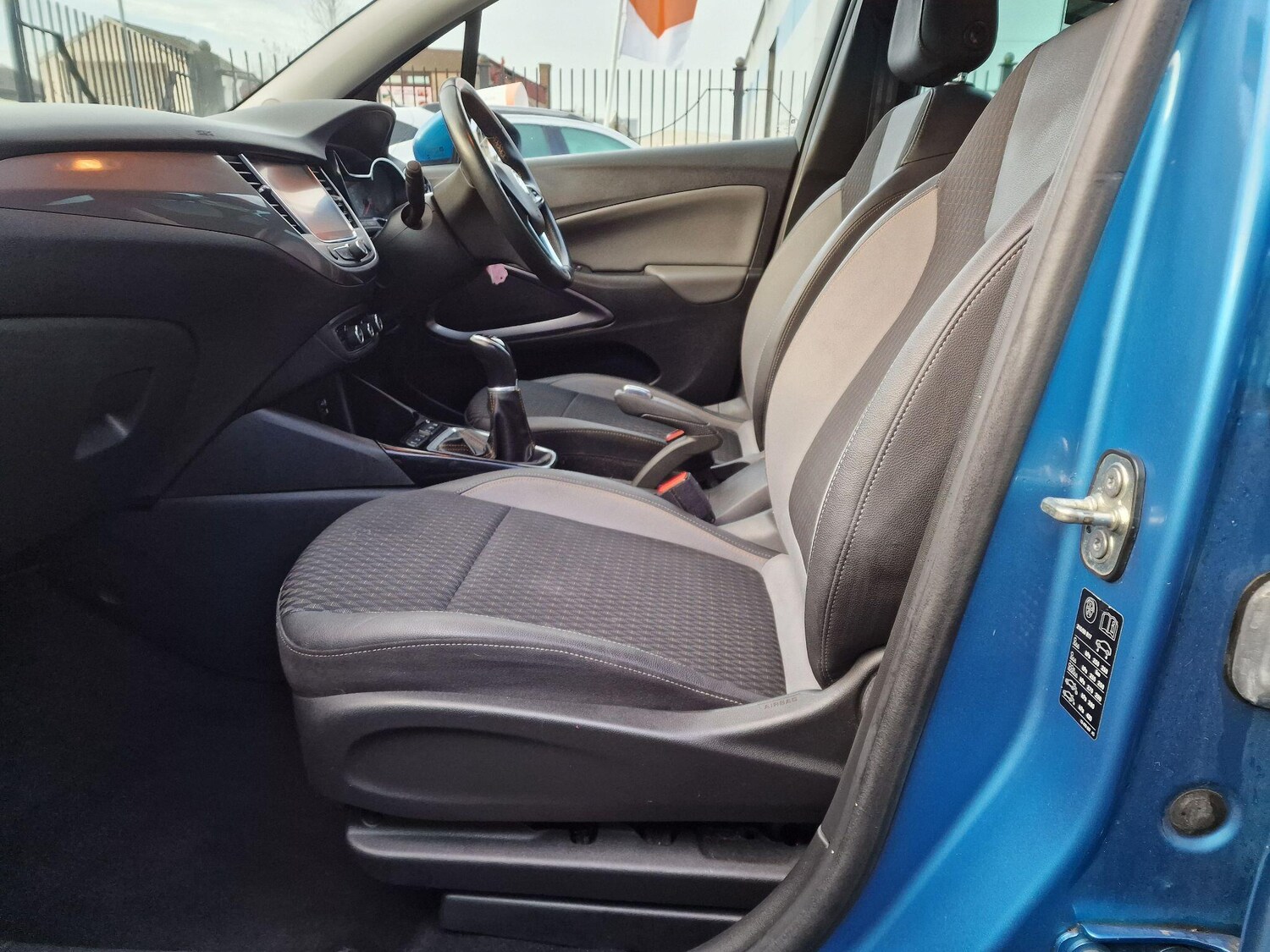 Used Vauxhall Crossland X 2019 for sale - 76658101: Photo 31