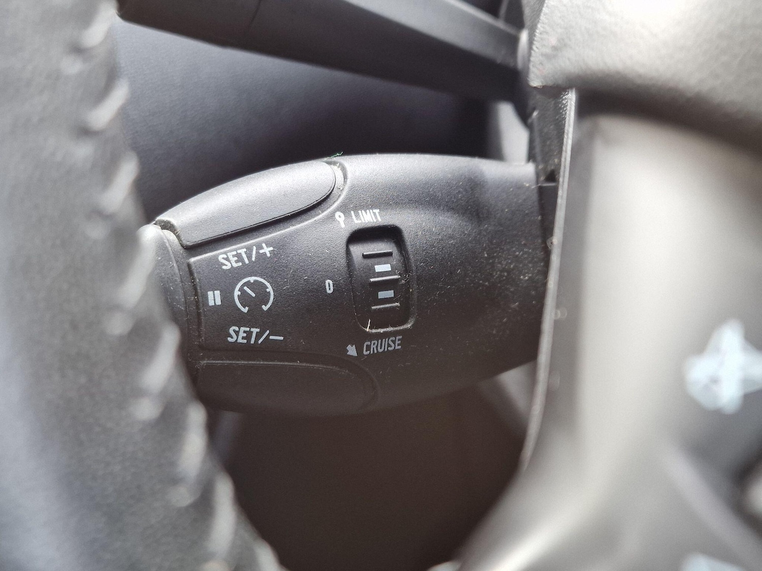 Used Peugeot 208 2015 for sale - 76485163: Photo 19