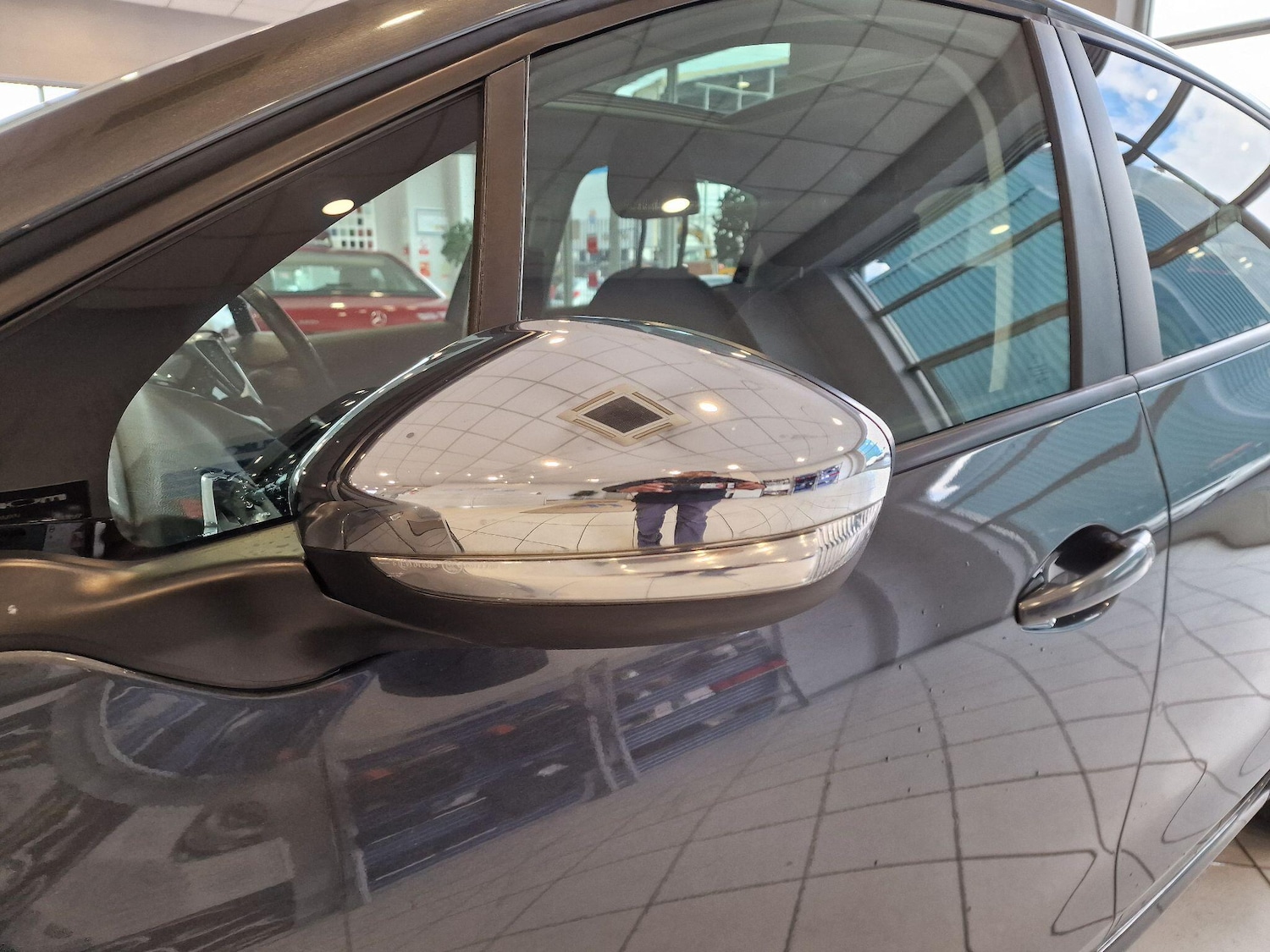 Used Peugeot 208 2015 for sale - 76485163: Photo 32