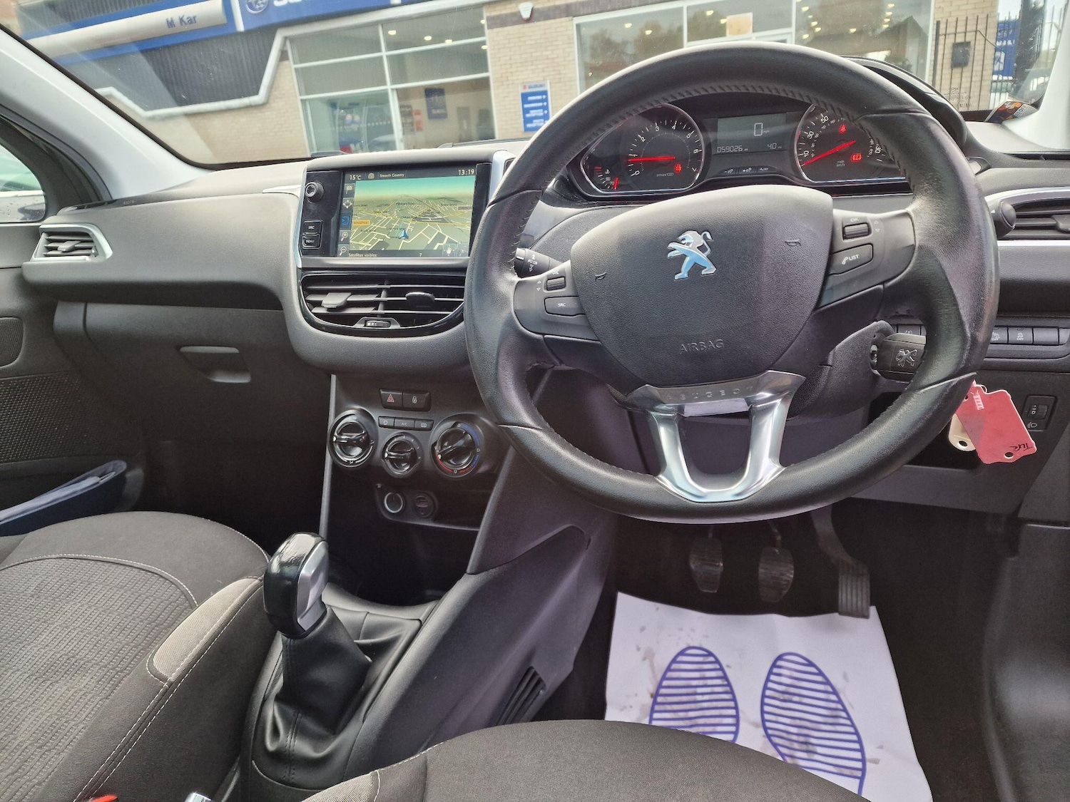 Used Peugeot 208 2015 for sale - 76485163: Photo 36