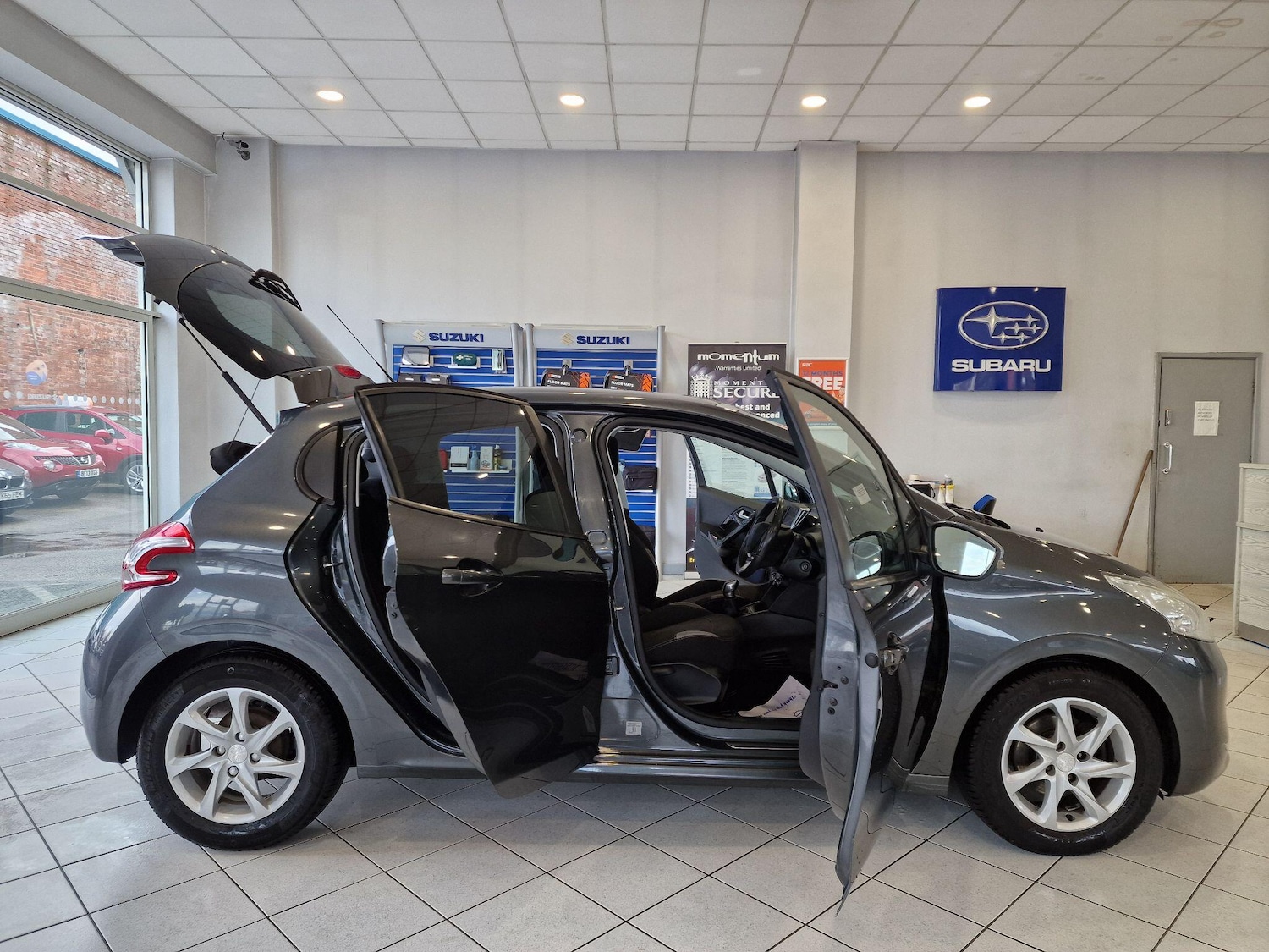 Used Peugeot 208 2015 for sale - 76485163: Photo 8