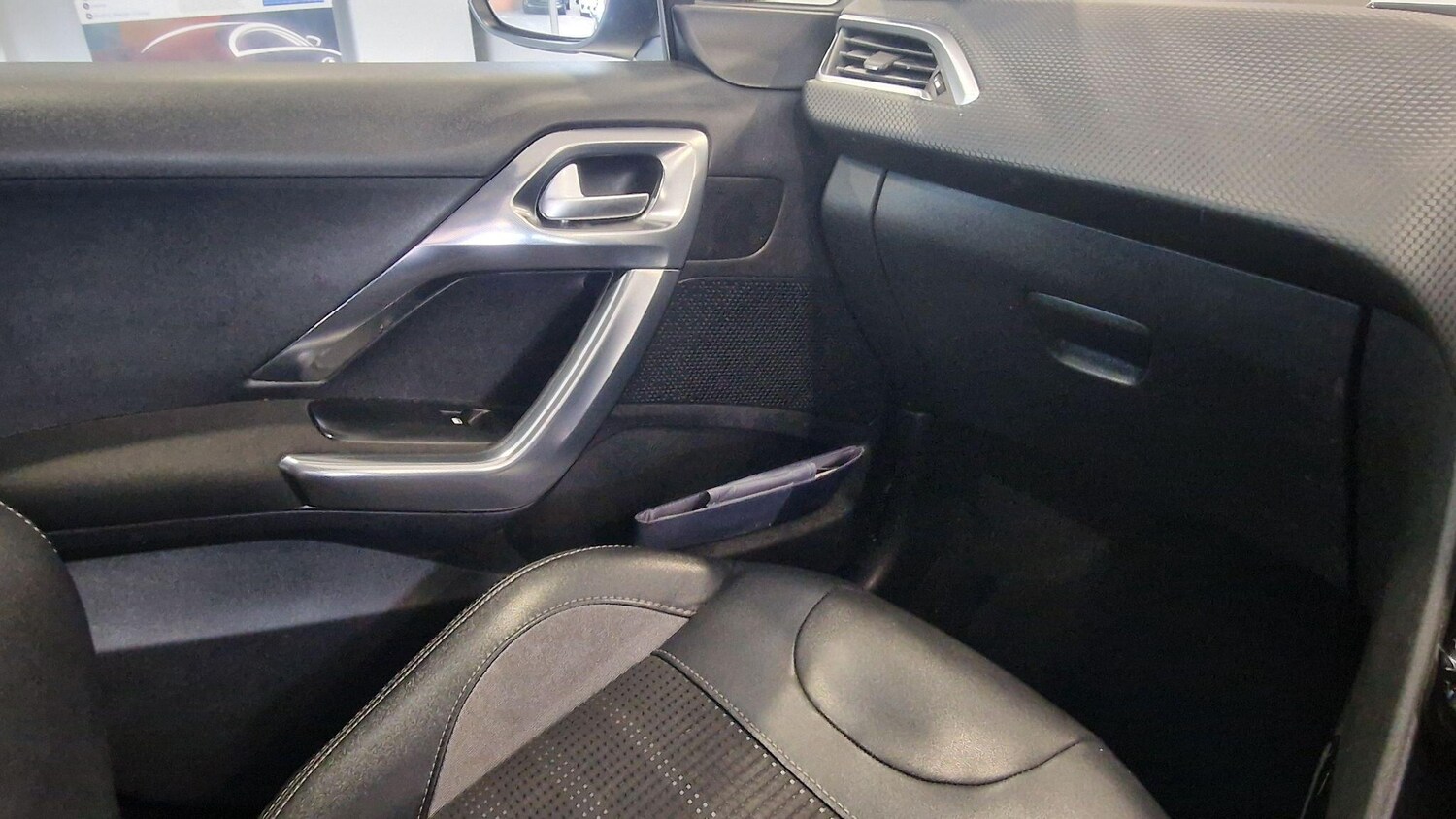 Used Peugeot 2008 2018 for sale - 76306512: Photo 25