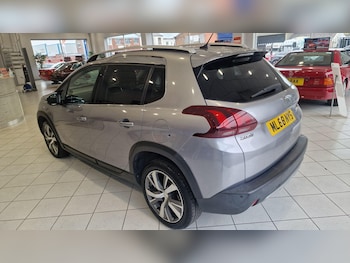 Used Peugeot 2008 2018 for sale - 76306512: Photo
