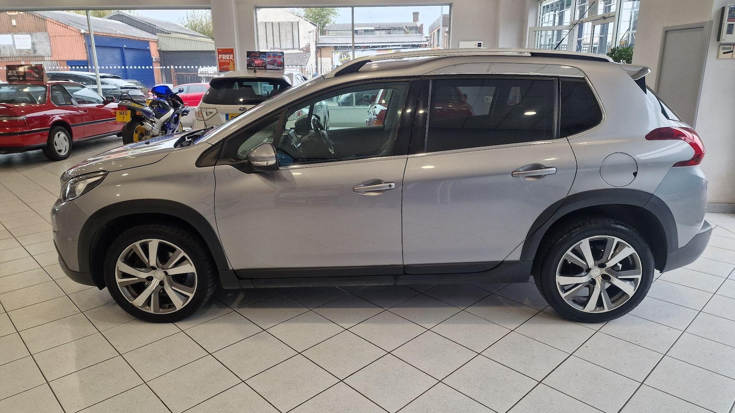 Used Peugeot 2008 2018 for sale - 76306512: Photo 5