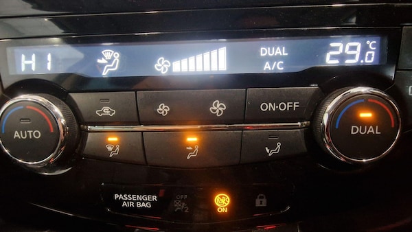 Used Nissan Qashqai 2017 for sale - 76158713: Photo 15