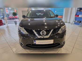Used Nissan Qashqai 2017 for sale - 76158713: Photo 2