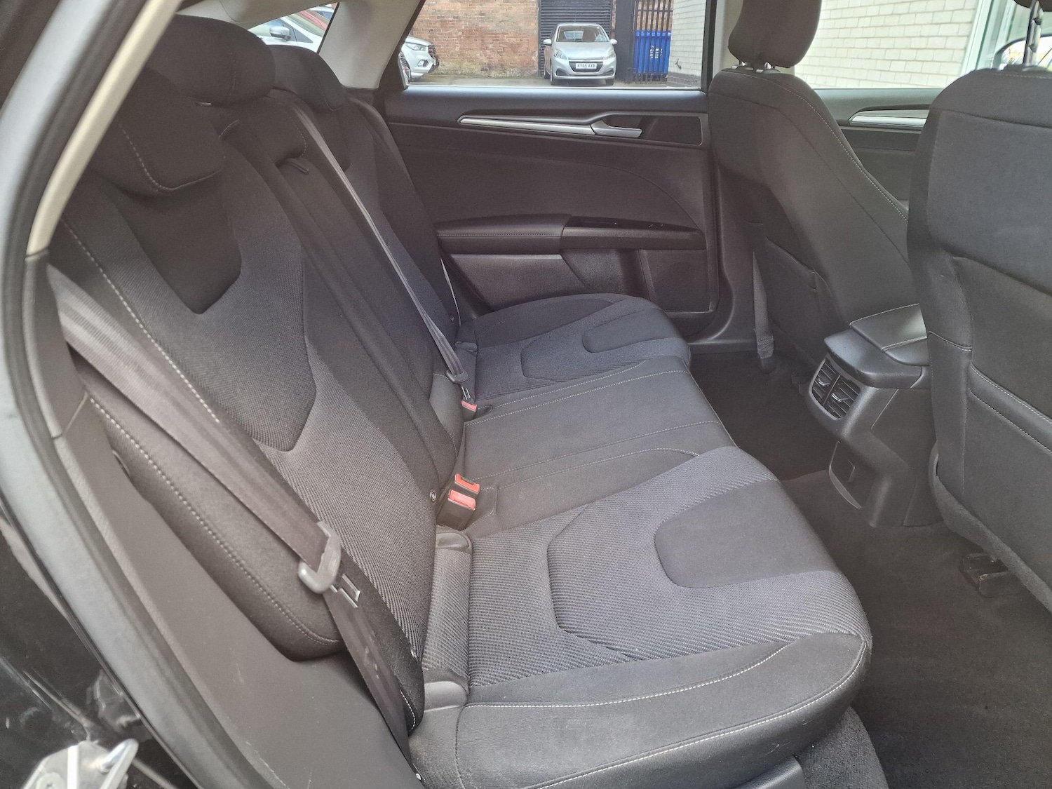 Used Ford Mondeo 2015 for sale - 76408592: Photo 20