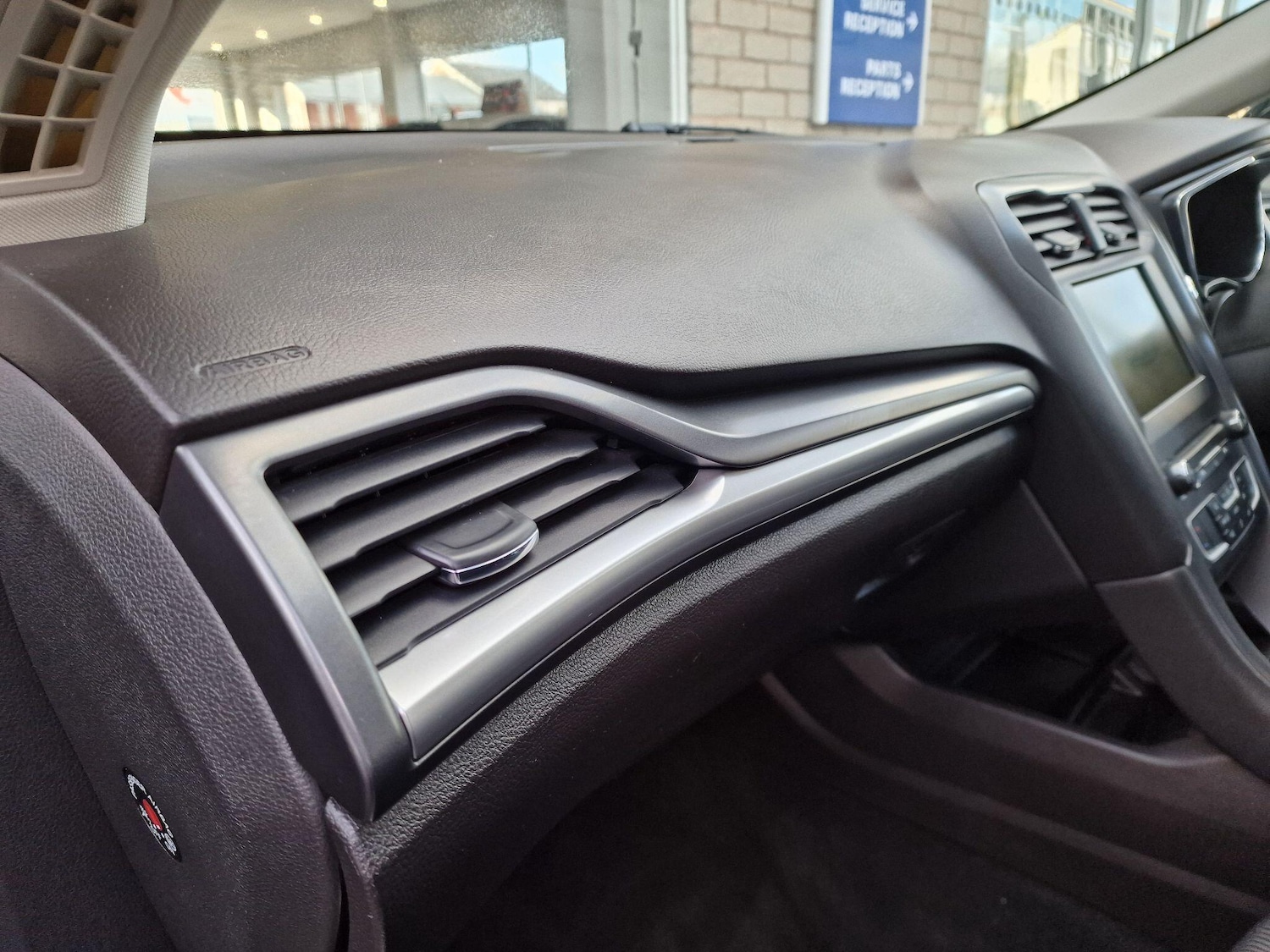 Used Ford Mondeo 2015 for sale - 76408592: Photo 44