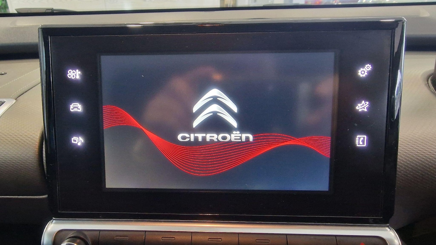 Used Citroen C4 Cactus 2015 for sale - 76370180: Photo 20