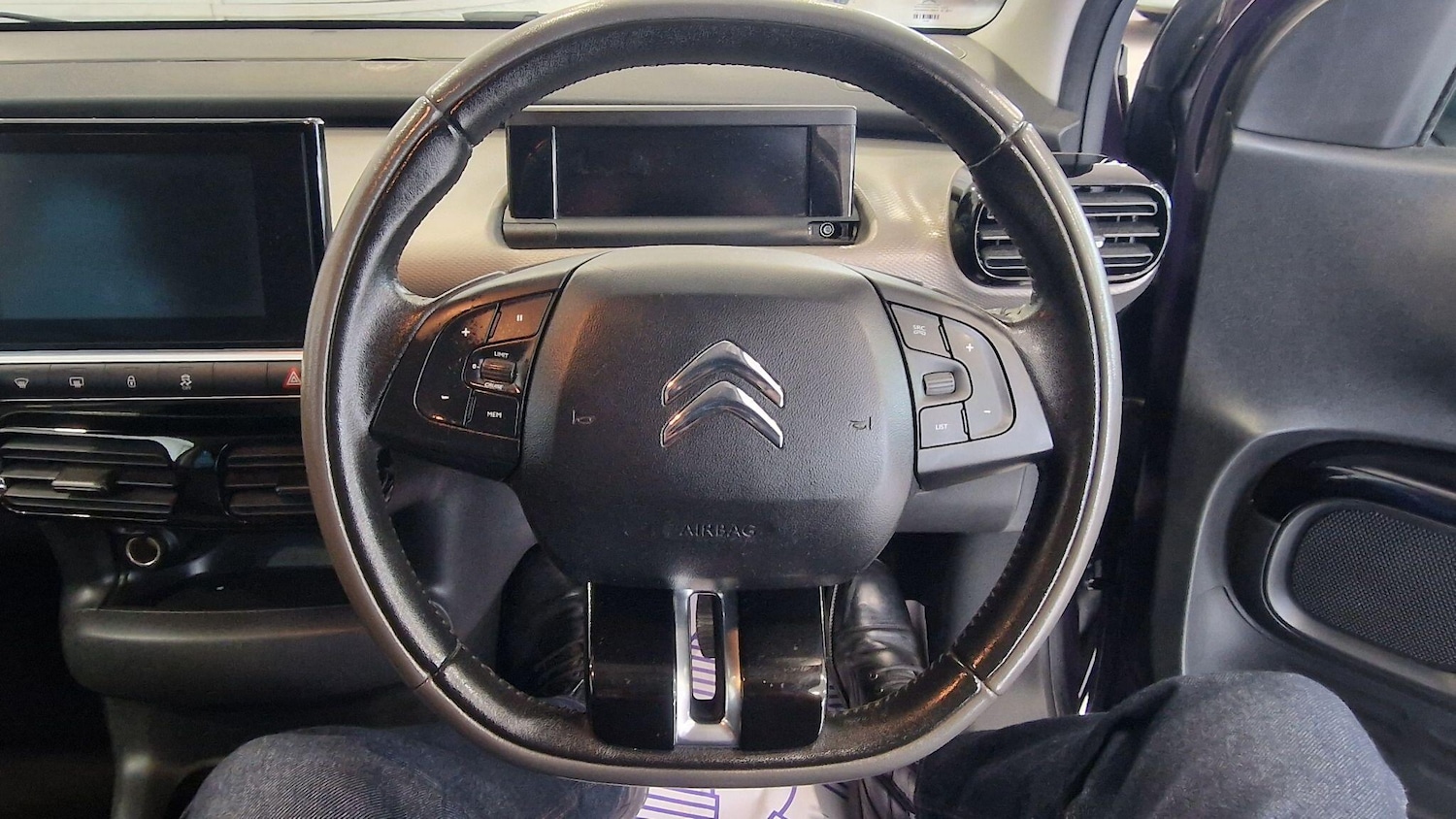 Used Citroen C4 Cactus 2015 for sale - 76370180: Photo 22
