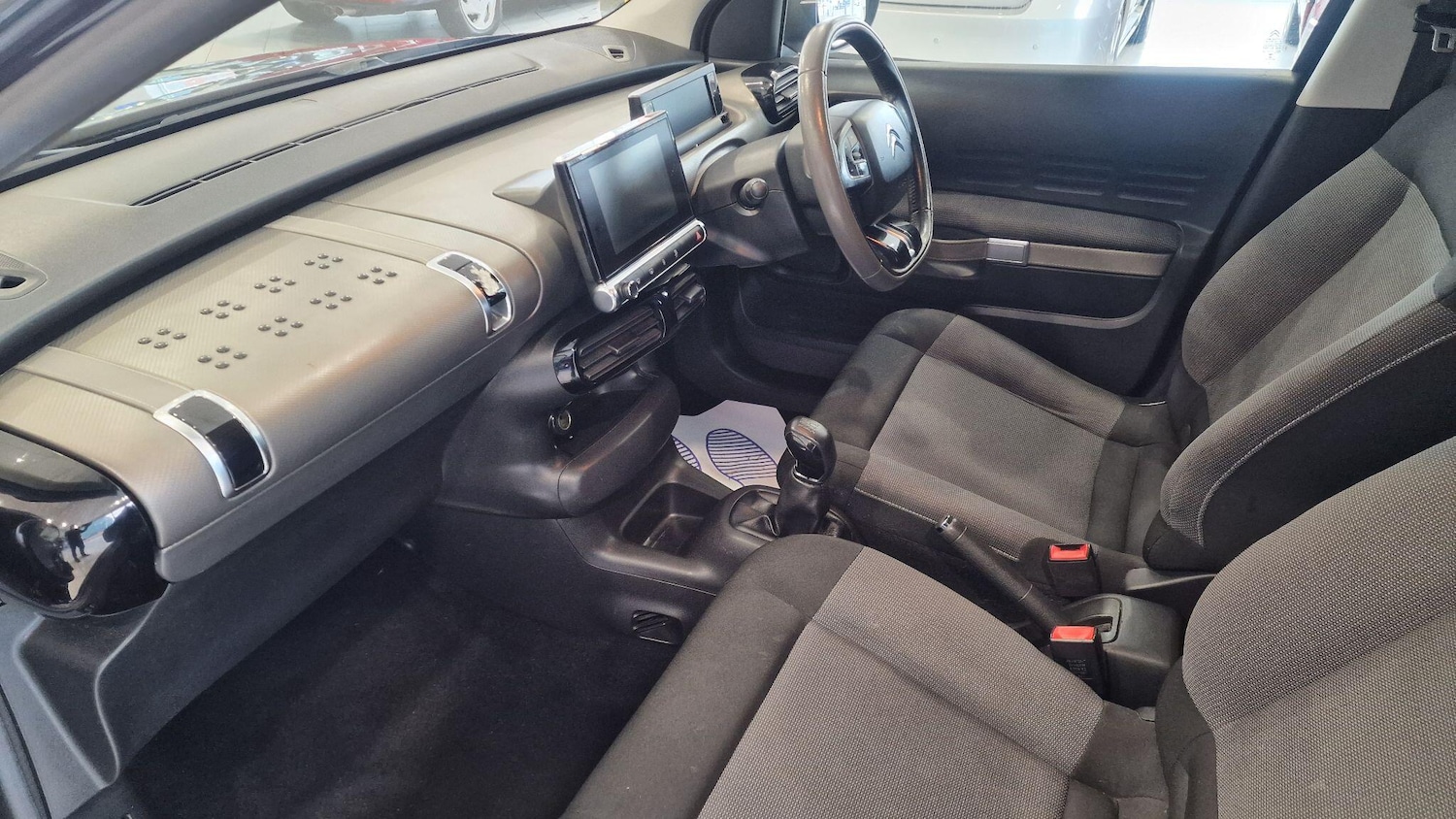 Used Citroen C4 Cactus 2015 for sale - 76370180: Photo 23
