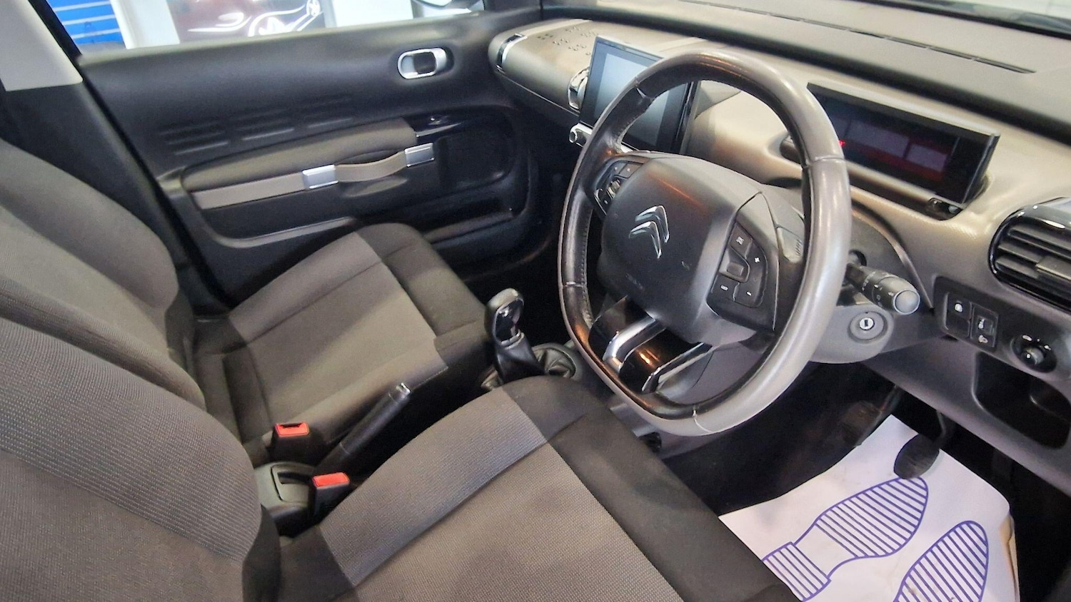Used Citroen C4 Cactus 2015 for sale - 76370180: Photo 35