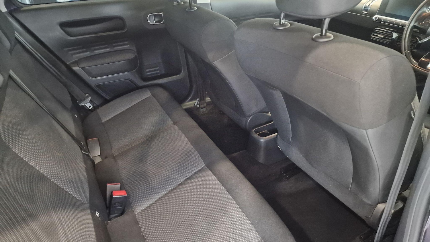Used Citroen C4 Cactus 2015 for sale - 76370180: Photo 8