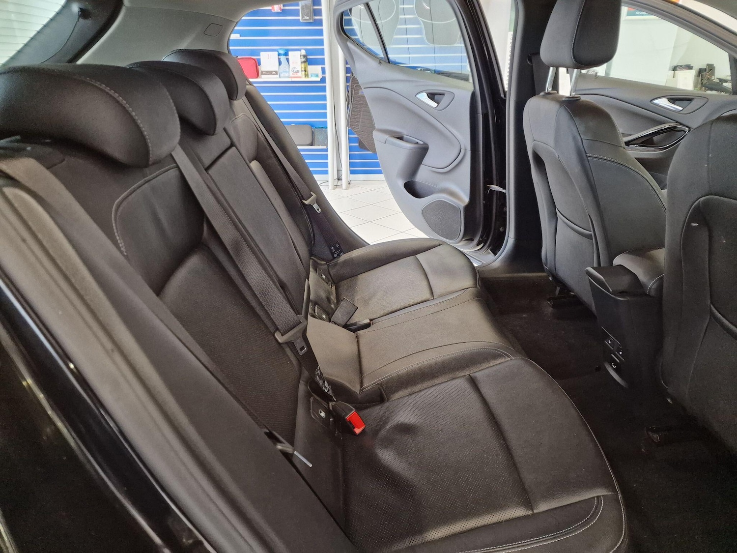 Used Vauxhall Astra 2017 for sale - 75858073: Photo 27