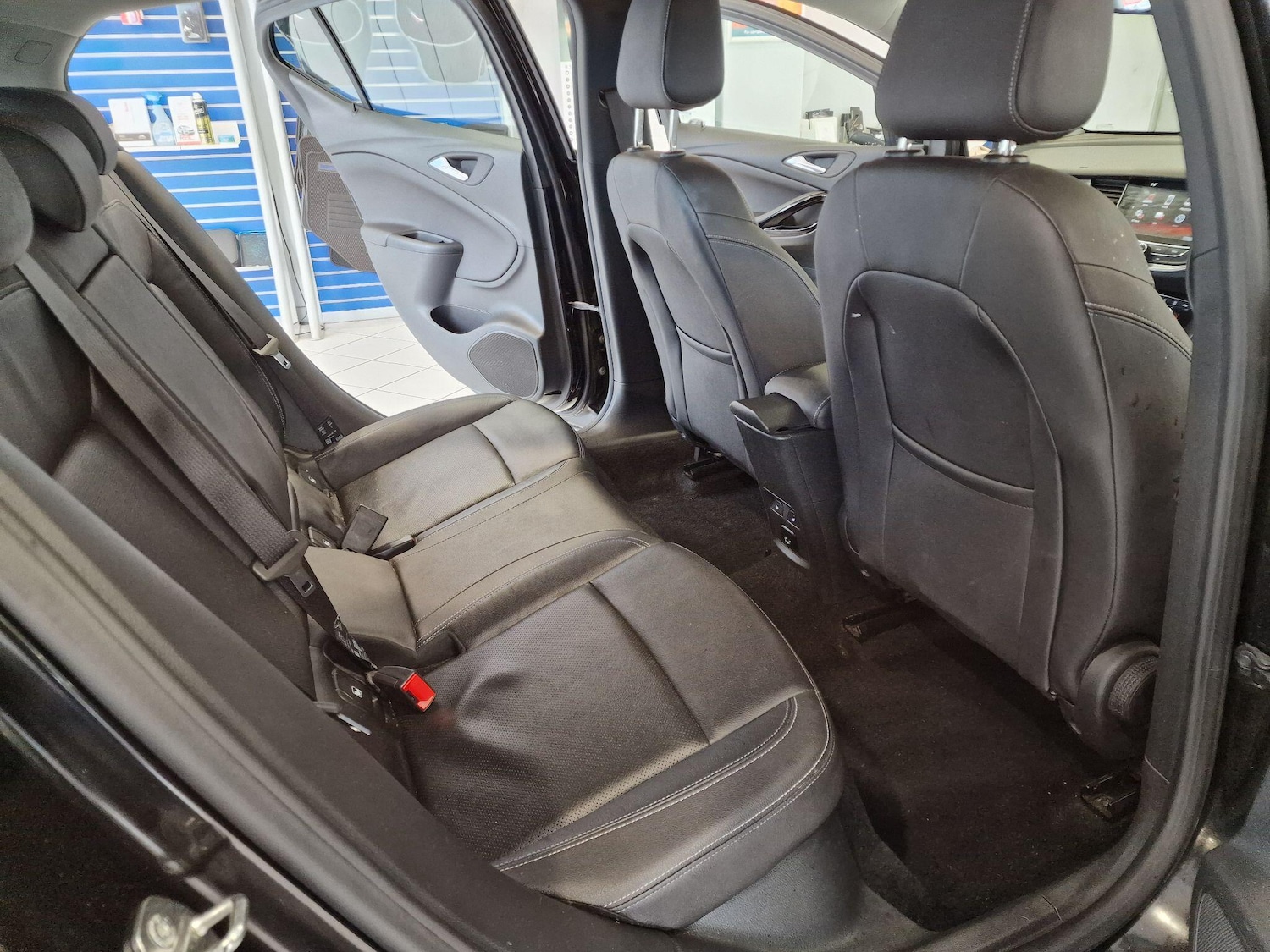 Used Vauxhall Astra 2017 for sale - 75858073: Photo 28