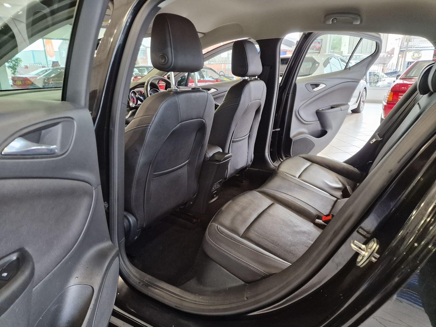 Used Vauxhall Astra 2017 for sale - 75858073: Photo 29